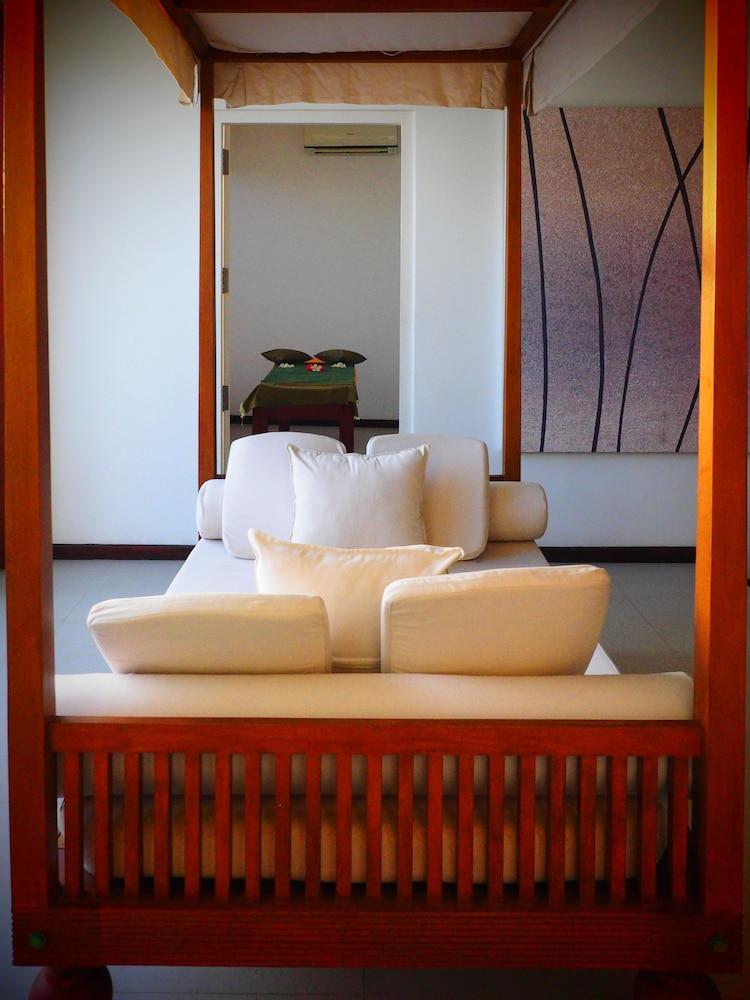 Michelle Boutique Hotel Balapitiya Bagian luar foto