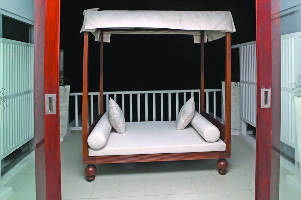 Michelle Boutique Hotel Balapitiya Bagian luar foto
