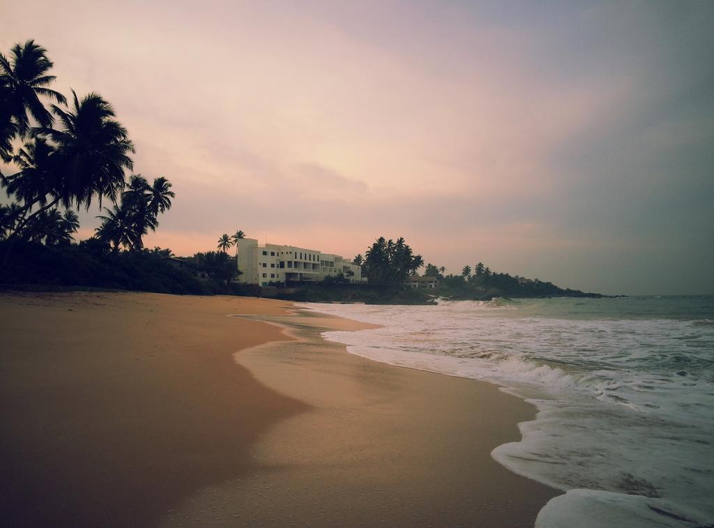 Michelle Boutique Hotel Balapitiya Bagian luar foto